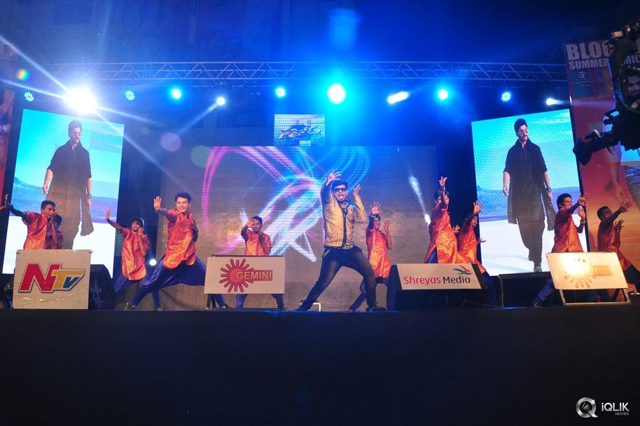 Sarrainodu-Movie-Blockbuster-Function